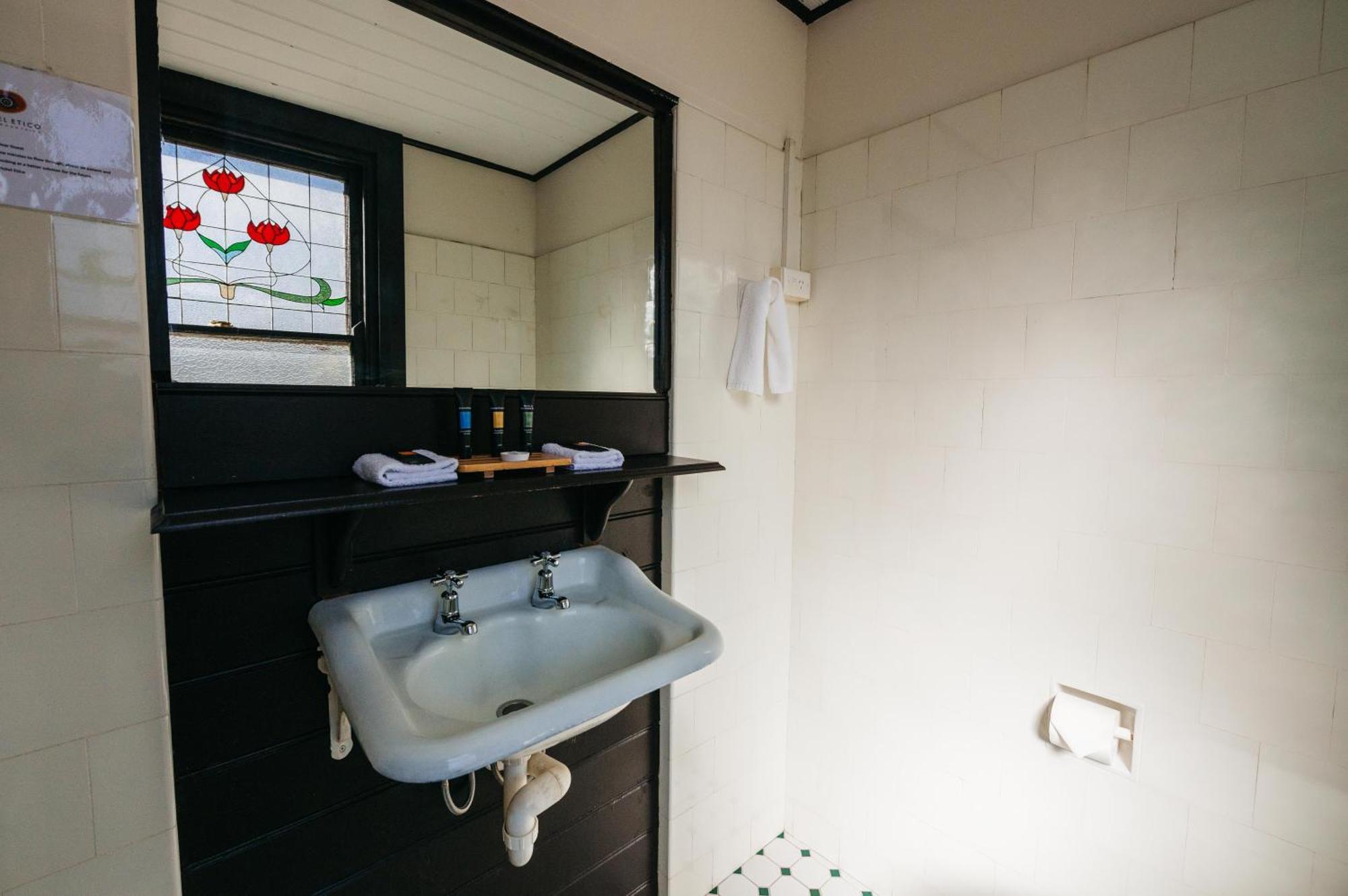 Hotel Etico At Mount Victoria Manor מראה חיצוני תמונה